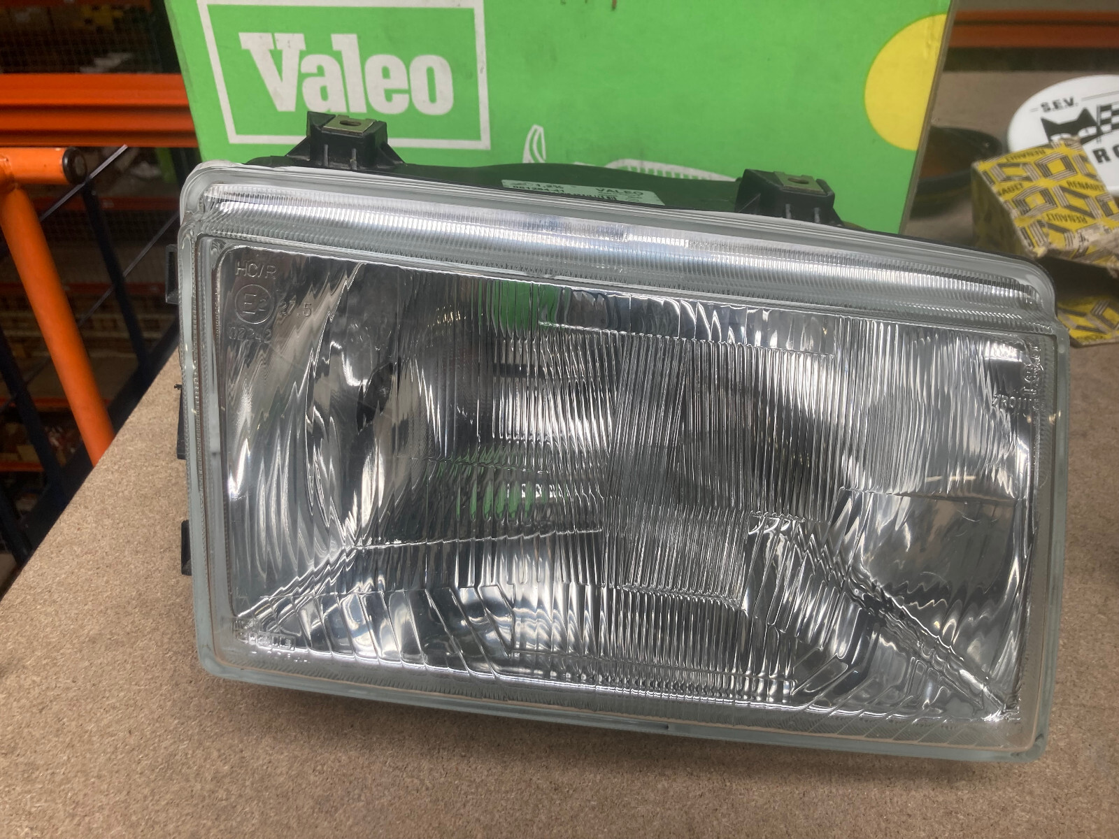 Phare droit H4 Renault R21 réglage manuel bloc optique passager Valeo 061264