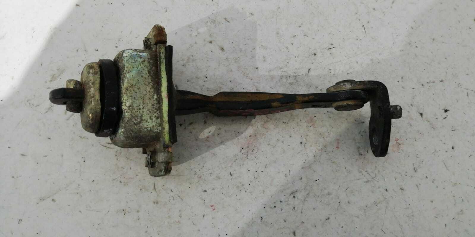 Foto 1 di 3