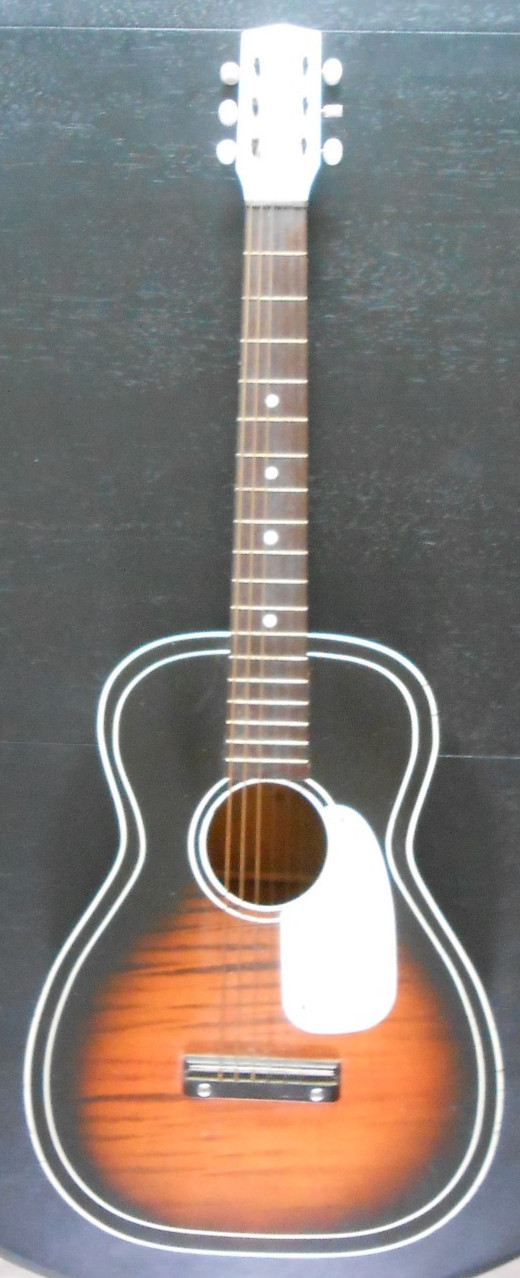 Vintage Silvertone H604 Parlor Acoustic Sunburst Guitar Without Case