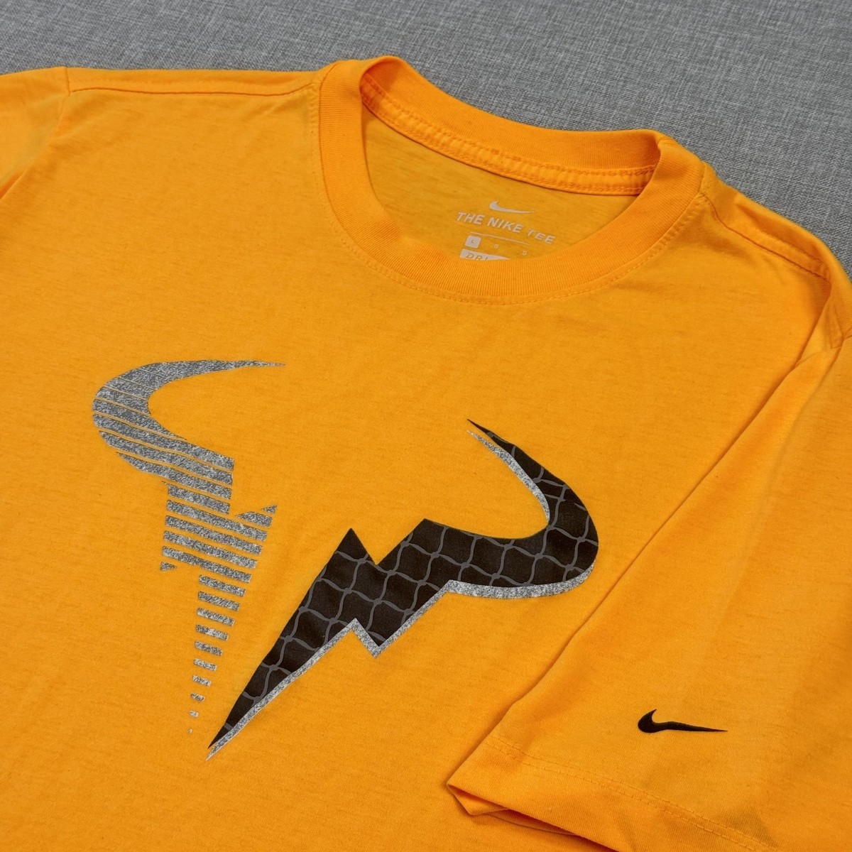 Nike Rafael Nadal Tennis T-Shirt Men Large Orange Short Sleeve Dri