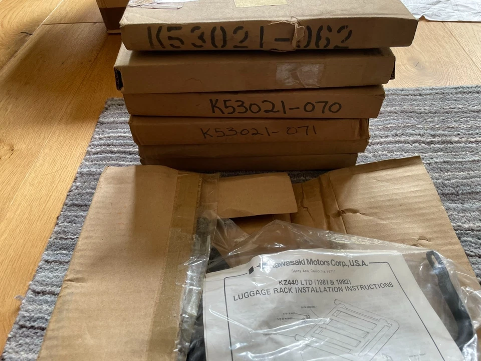 Комплекты фитингов для багажника Kawasaki Z/KZ440/550/650/750/1000 LTD '80/'81 Era - Изображение 3 из 4