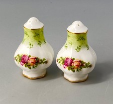 Royal Albert Old Country Roses Green Accent Salt & Pepper Cruet Pots - Rare!