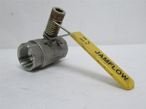 233498 Used; Jamflow YK5210-1-1/2 Ball Valve SS; 1-1/2NPT; Spring Return Handle