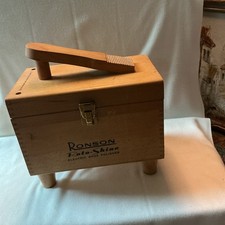 This Is A VTG Ronson Roto- Shine Electric Shoe Polisher Set In A Wooden Box.