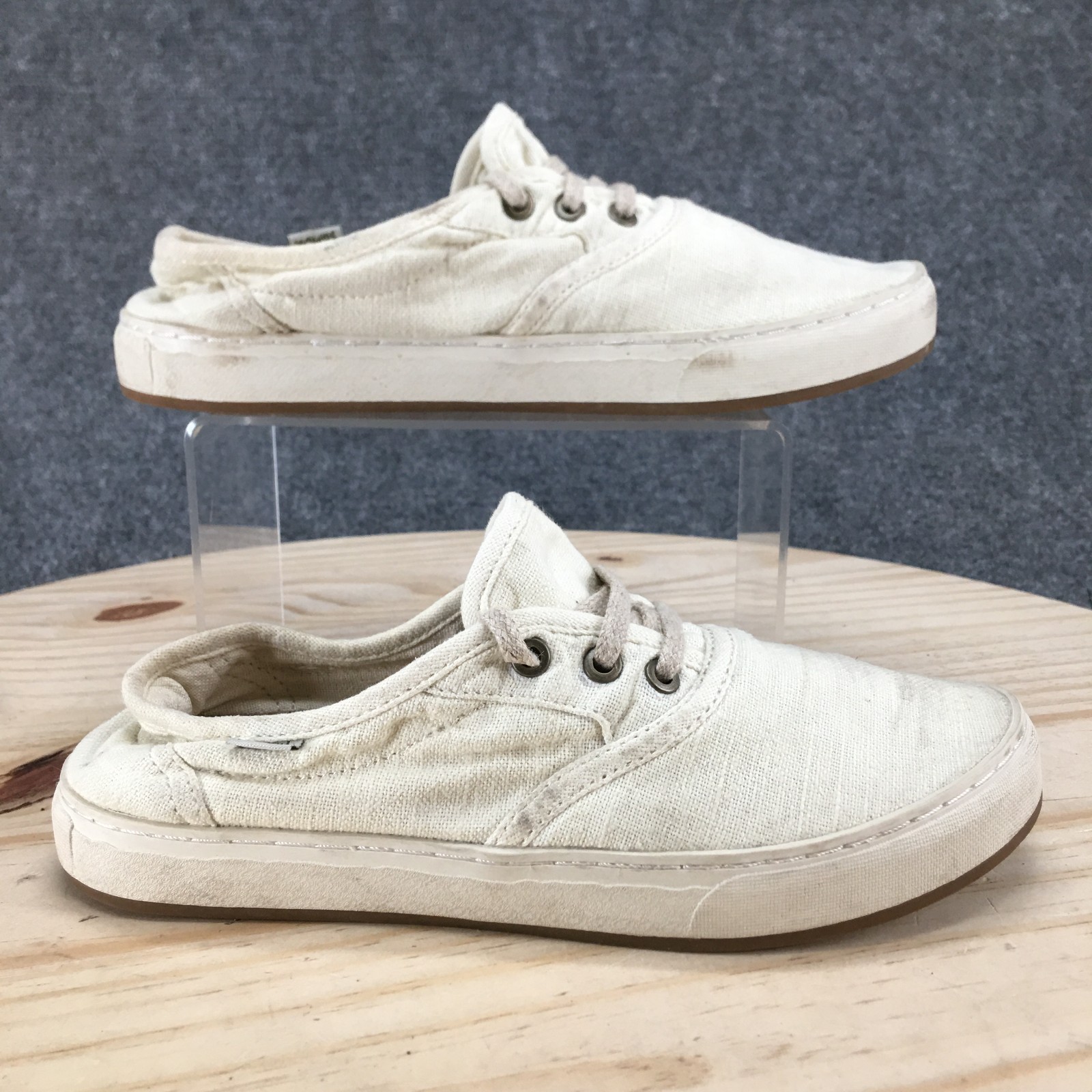 1116486 Off White Canvas