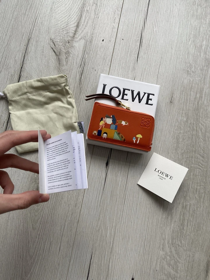 Cartera Loewe x Suna Fujita Hamster Cuero Tarjetero Foto 2 de 4