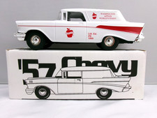Washington Apples 1957 White Chevrolet Nomad Ertl Die Cast Bank 1999 8 MIB