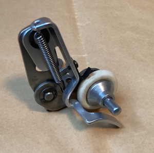 Pfaff 80 Nähmaschinen Spulereinrichtung.