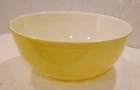Vintage Pyrex 404 Primary Color Yellow Round Nesting Mixing Bowl 4 Quart 1950's