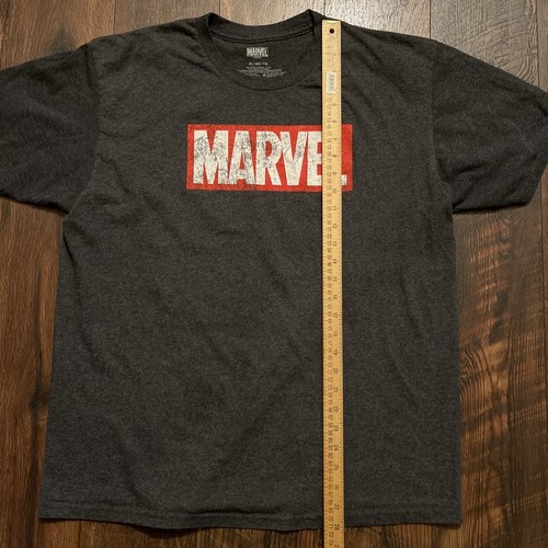 Marvel Comics Marvel Block Logotipo Gris Carbón Camiseta Para Hombre Cuello Redondo XL - Imagen 4 de 6