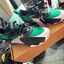 adidas Men’s Green/Black/White Low Top Lace Up Trainers UK 8.5 New Box