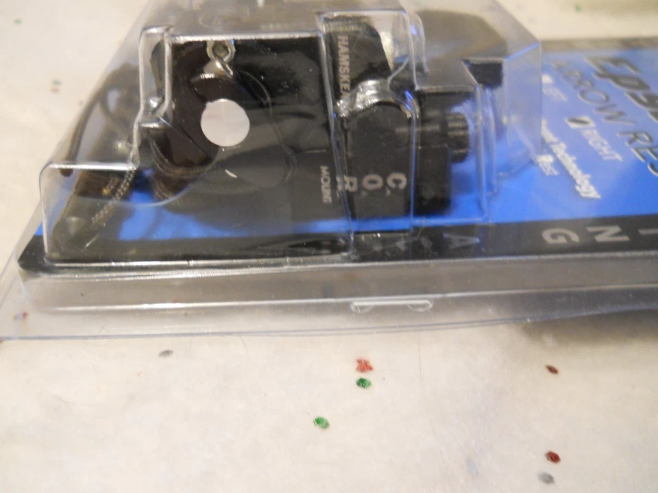 Hamskea Epsilon™ Arrow Rest w/ C.O.R.™ Universal Bracket, Right 213772 USA Made - Image 2 of 4