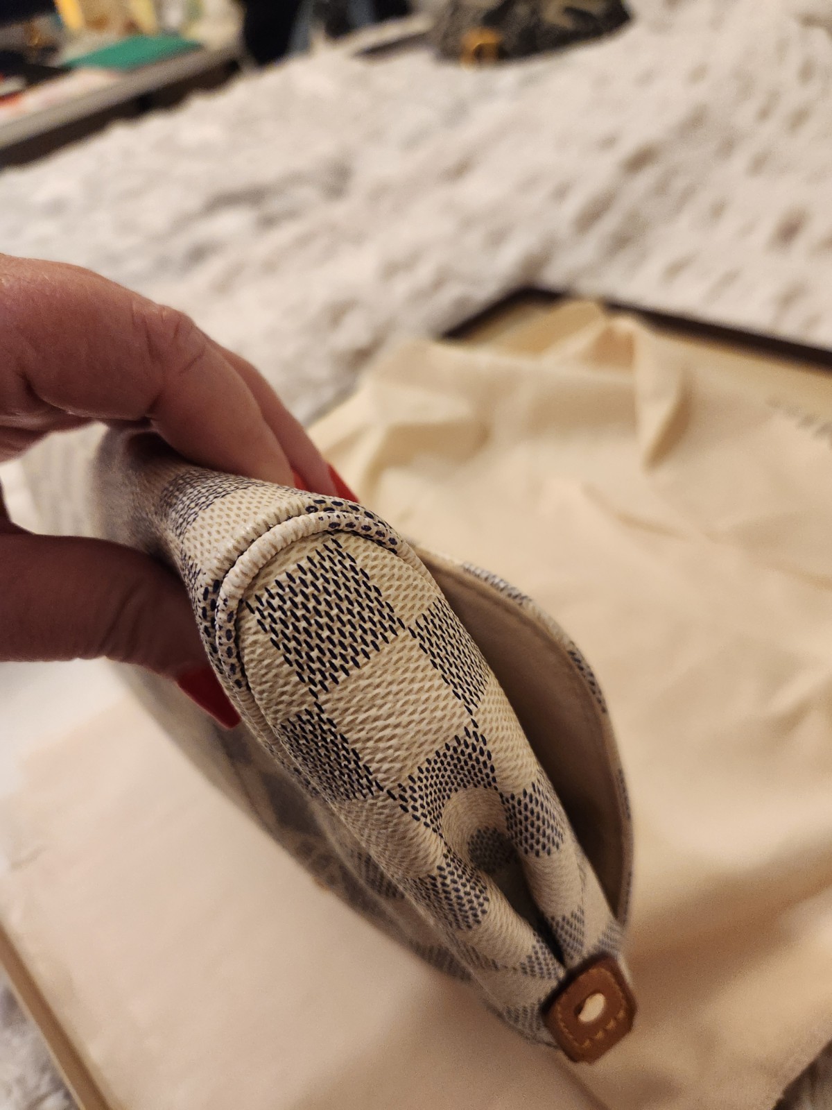 Louis Vuitton Favorite Damier  Azur Canvas image 9