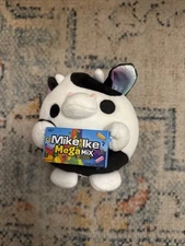 Zuru Snackles Daisy the Cow Mike & Ike 5” Plush Doll Squishy Soft