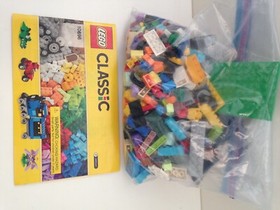 LEGO Classic Medium Creative Bricks Kids 484 Piece Building Box Set | 10696   