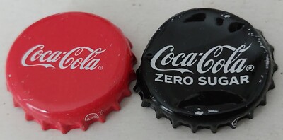 2 Motiv Kronkorken Coca-Cola u. Coca-Cola Zero Sugar bottle cap Deutschland