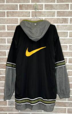 Nike Jacket vintage Rare basketball Hip Hop Rap Style Big swoosh Logo