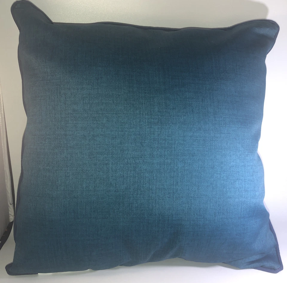 18 英寸 x 18 英寸户外/室内枕头防褪色品牌新发货同一天工作日 — 第 4/4 张图片