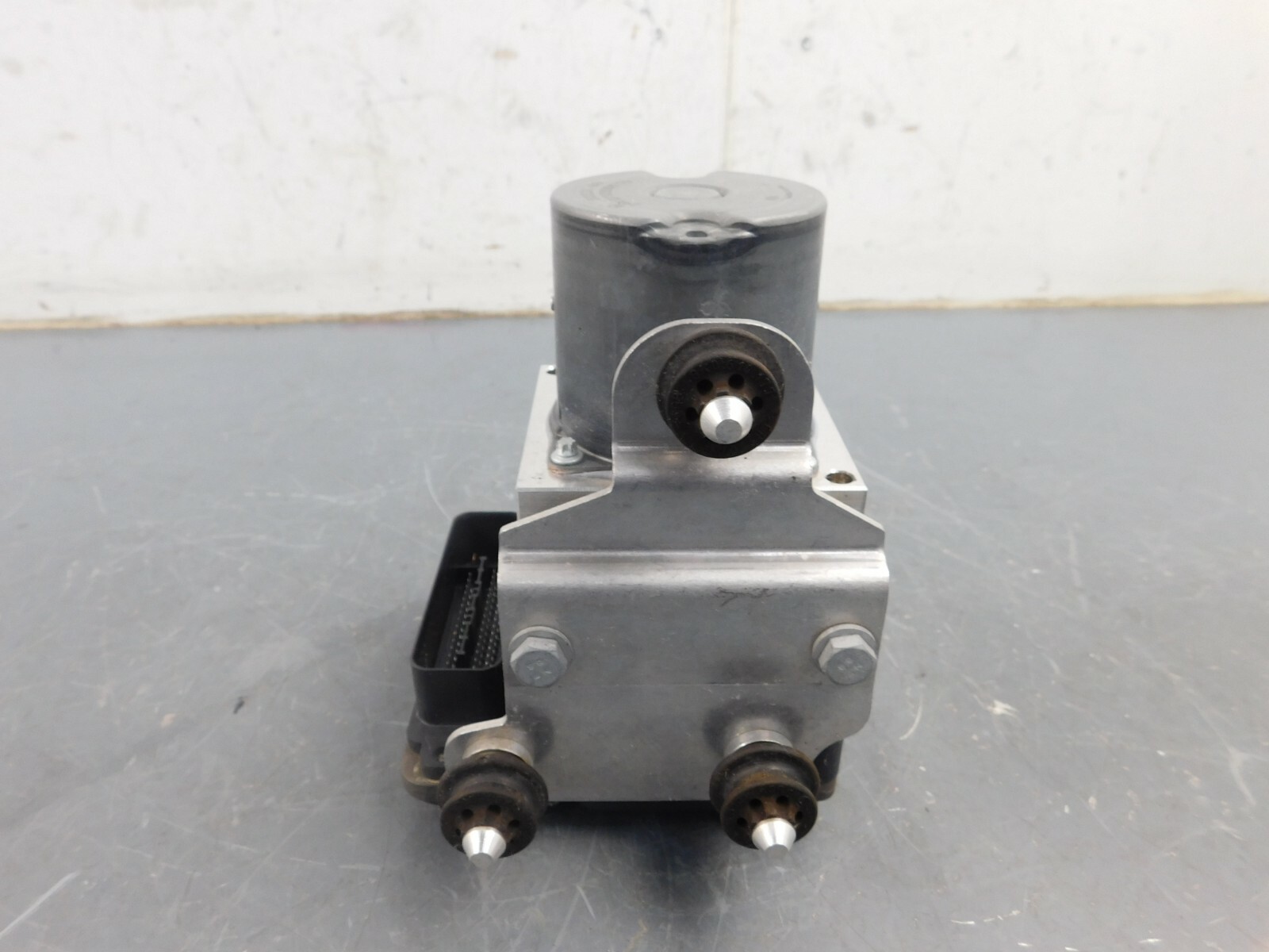 2017 18 20 21 22 Audi R8 V10 Plus ABS Brake Pump Module #3627 X4