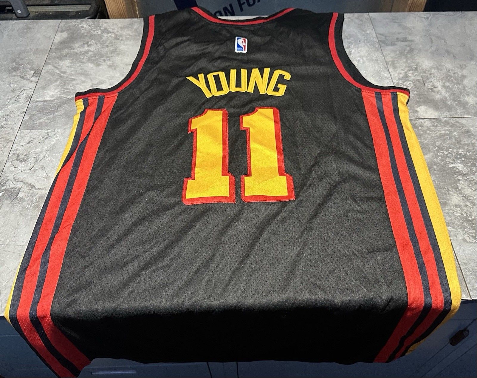 NWOT Trae Young Atlanta Hawks Nike NBA Swingman Jersey #11 - Men's Size 50 Large