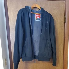 MILWAUKEE TOOLS  HEATED JACKET  size M with battery and charger