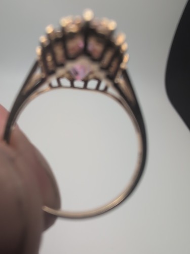 10 kt Yellow Gold Ring Pink Stone & 17 Clear CZS Size 7 Total Wt 3.72 gr THL - Picture 3 of 12