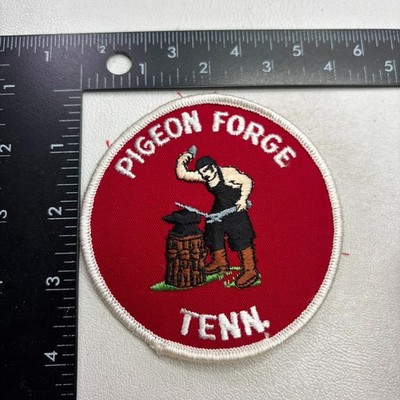 Vtg c 1980s PIGEON FORGE Tennessee Patch (Blacksmith, Anvil)  50RD