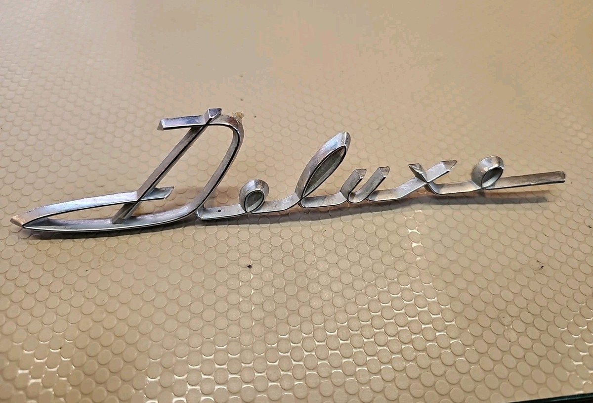1949 1950 Chevrolet Fleetline Styleline Deluxe Front Fender Emblem
