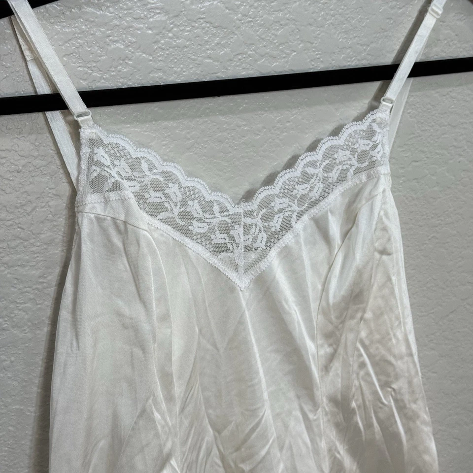 Camisola de encaje de nailon Sears años 70 80 de colección talla 34 marfil hecha en México retro romántica Foto 2 de 4