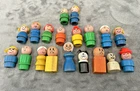 1 Vintage FISHER PRICE Wooden LITTLE PEOPLE Toy FIGURES