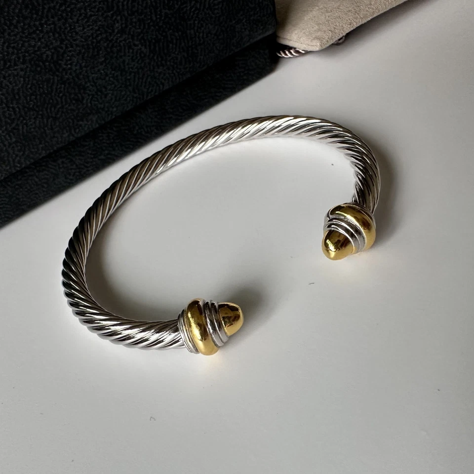 Brazalete David Yurman Cable Clásico 5mm Esterlina 925 con Cúpulas Oro Amarillo 14K M Foto 2 de 4