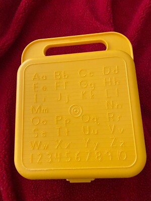 Tupperware Tuppertoys 8 STENCILS Set w/ CARRY CASE Lunchbox Art