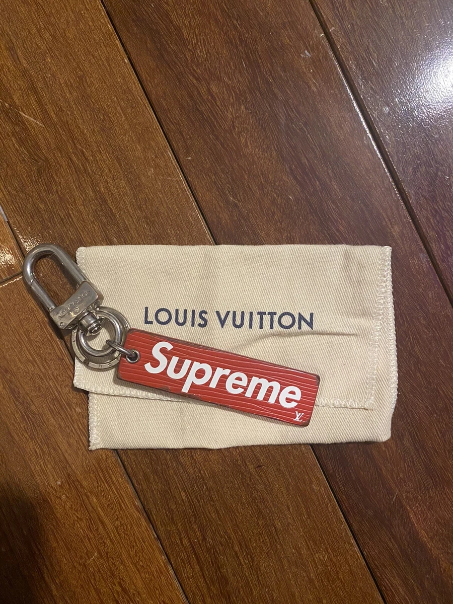 supreme keychain louis vuitton