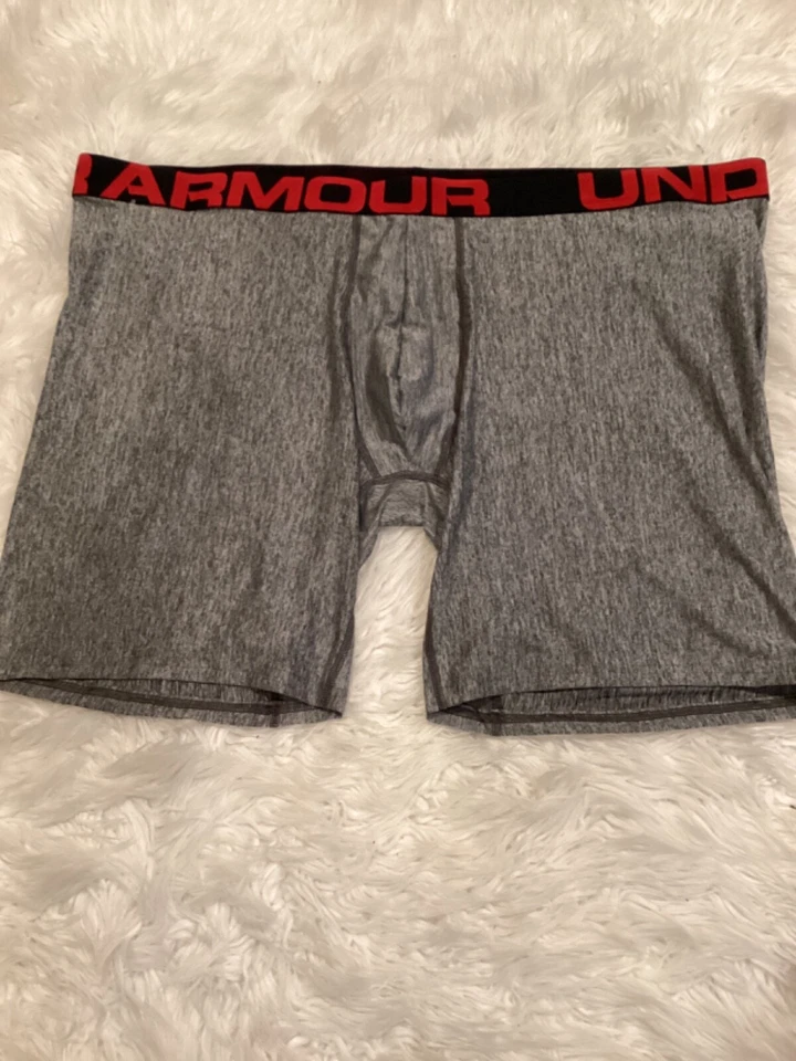 1 Under Armour Ropa Interior Boxer 5XL Entrepierna Breve 5” a 7” $8.5/cada uno Foto 4 de 4