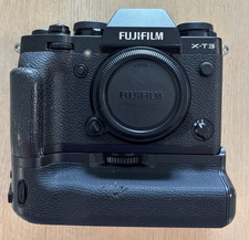 Fujifilm X-T3 Mirrorless Camera Body with Vertical Battery Grip Black