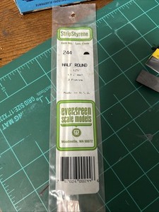 Evergreen Scale Models Half Round 1/8" (2) [EVG244]