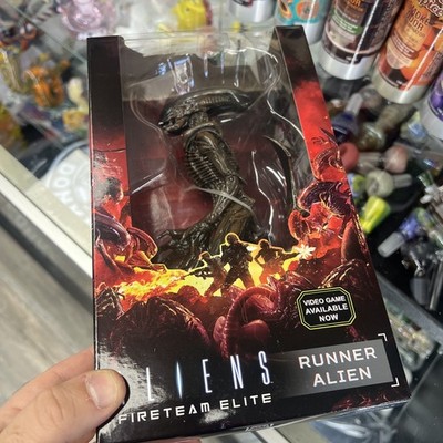 NECA Toys: Aliens Fire Team Elite Runner Alien Action Figure (M.I.C)