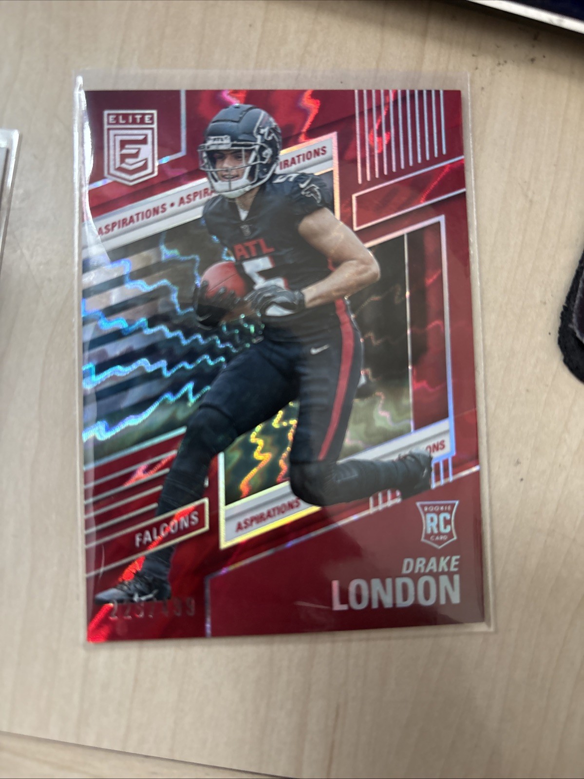 2022 Panini Donruss Elite - Rookies Drake London #120 Red /399 (RC)