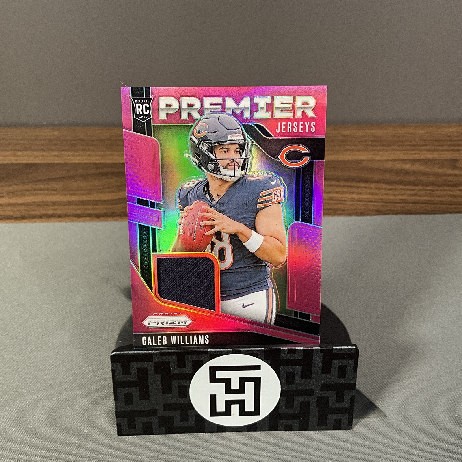 2024 Panini Prizm - Premier Jerseys Caleb Williams #PJ-CWS Pink Prizm (MEM, RC)