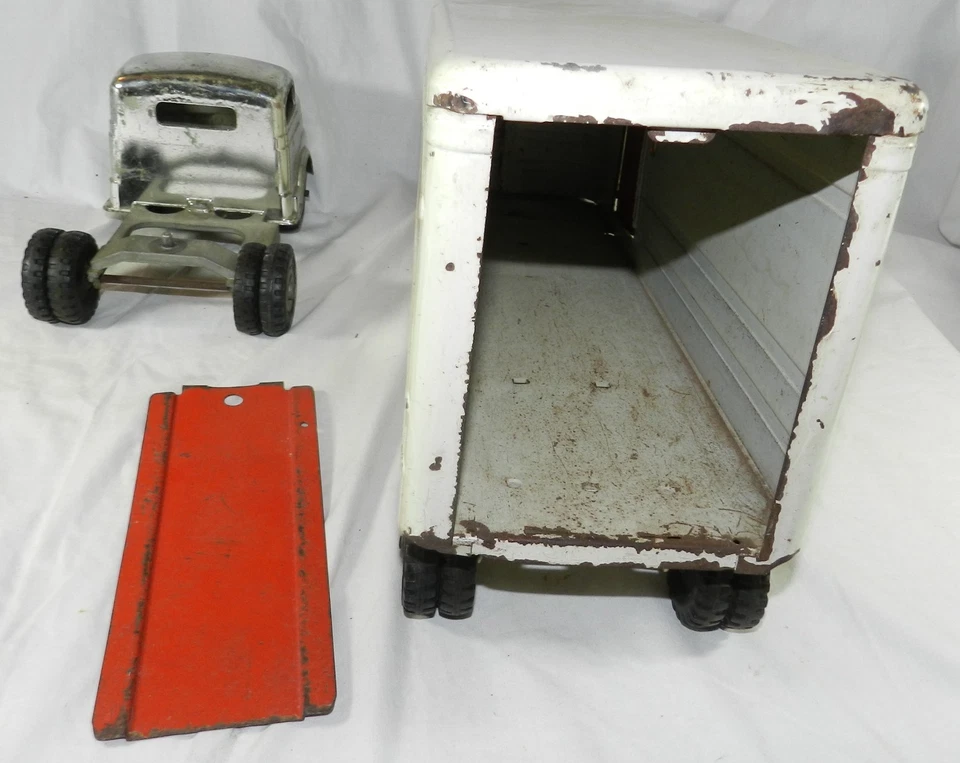 Camión remolque automático Structo Western vintage - 24" de largo - con rampa de carga Foto 4 de 4