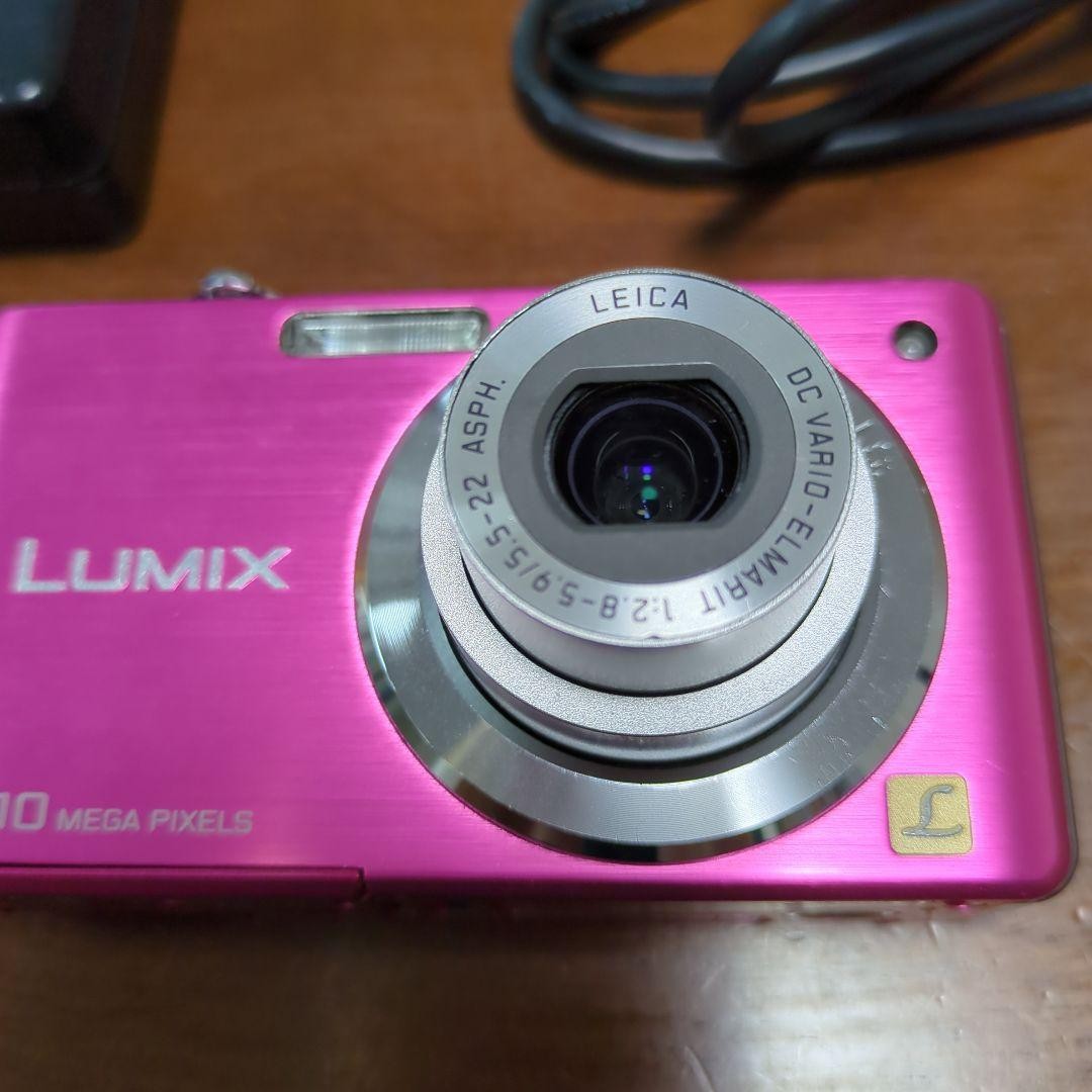 Panasonic LUMIX DMC-FS7 Pink 10 Megapixel Compact Camera with