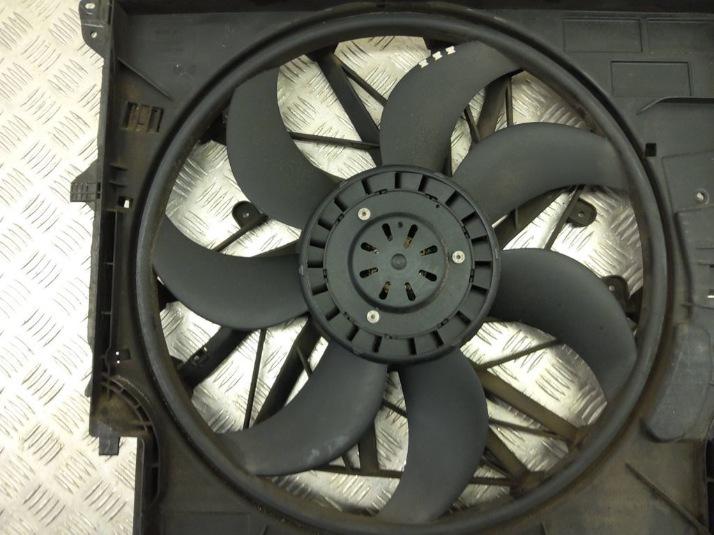BMW X3 F25 2013 radiator cooling fan 7560877 Petrol SKE21206 16795