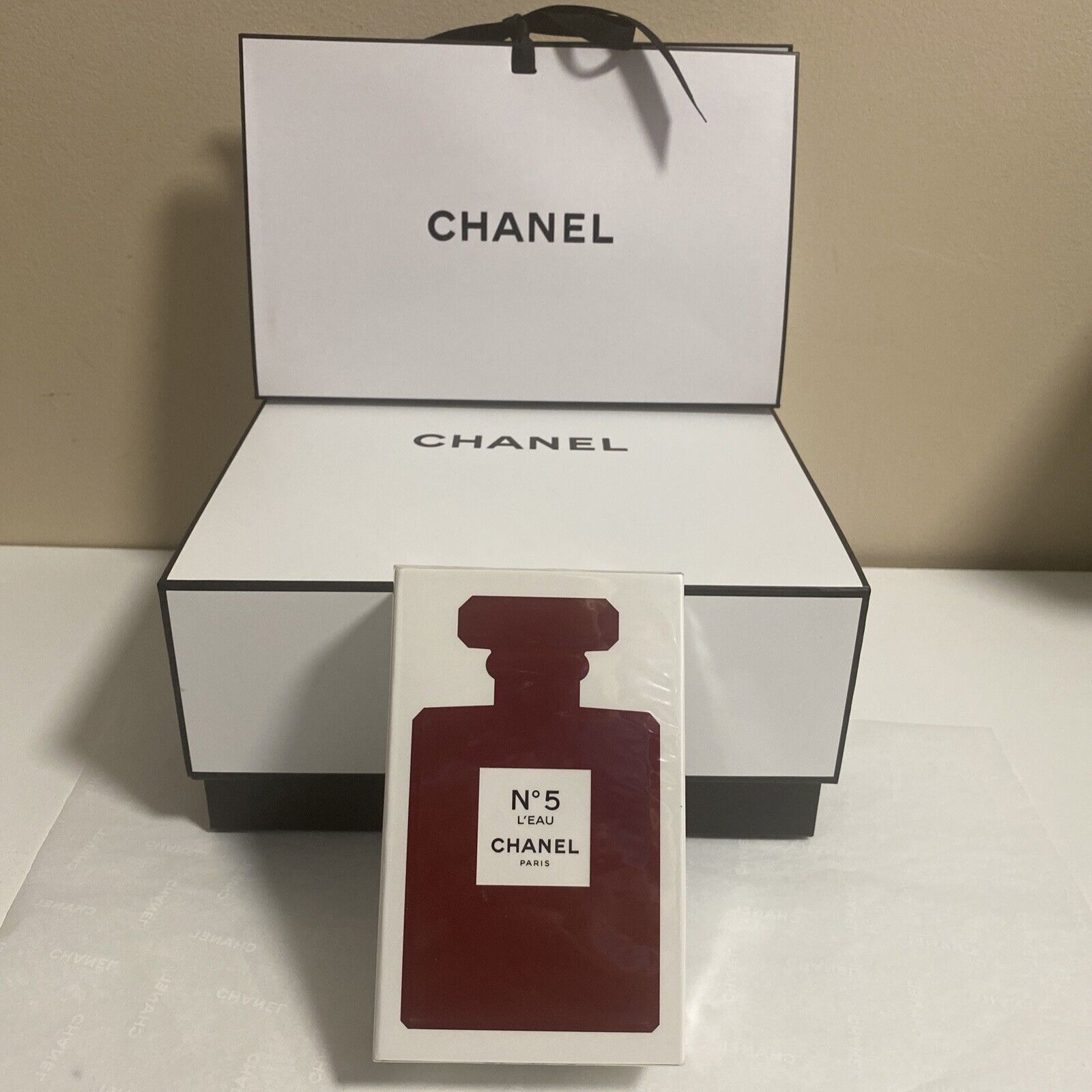 CHANEL N°5 Red Edition Perfume Spray 3.4 Oz./100ml *Sealed Box* 3.4fl Oz  for Sale in Monterey Park, CA - OfferUp