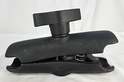 RAM Mount Medium Double D Size 2.25'' Ball Mounting Socket Arm RAM-D-201U-MI1