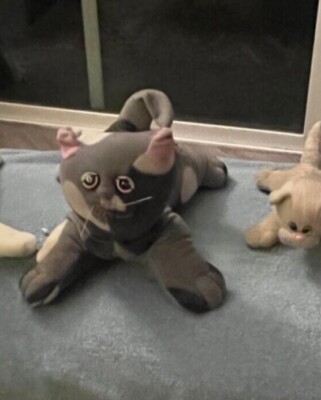 VINTAGE 1985 Tonka Pound PURRIES Large Gray & White CAT Plush 8'' X 13''