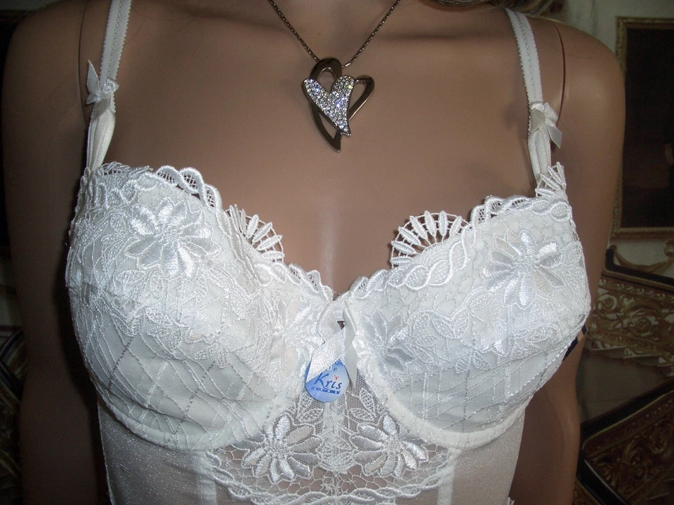 SEXY SET Superedle Sissy Spitzen Straps Corsage 75 D + String Kris Line NEU (#93 - Bild 4 von 4