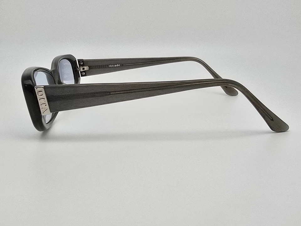 Gafas de sol Dita Mikado metálicas azules grises marco a rayas azul claro lentes ojo de gato Foto 4 de 4