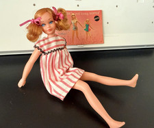 Vintage Skipper 1970 1117 "Living Skipper" Barbie with Booklet