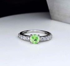 925 Sterling Silver Natural Green Sapphire Zircon Studded Ring 2.47 Gram US 8