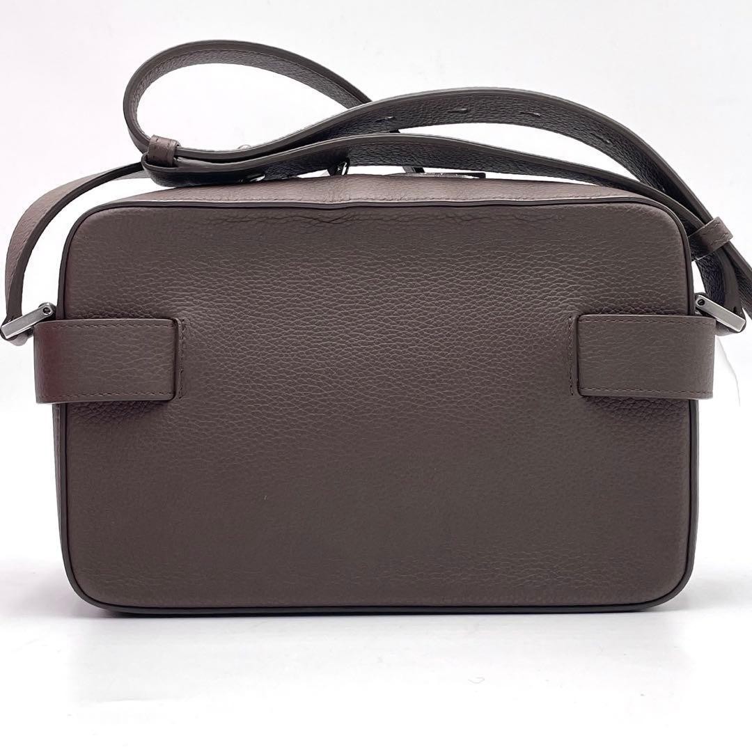 Salvatore Ferragamo Gancini Leather Crossbody Shoulder Bag Brown Taupe Auth image 3
